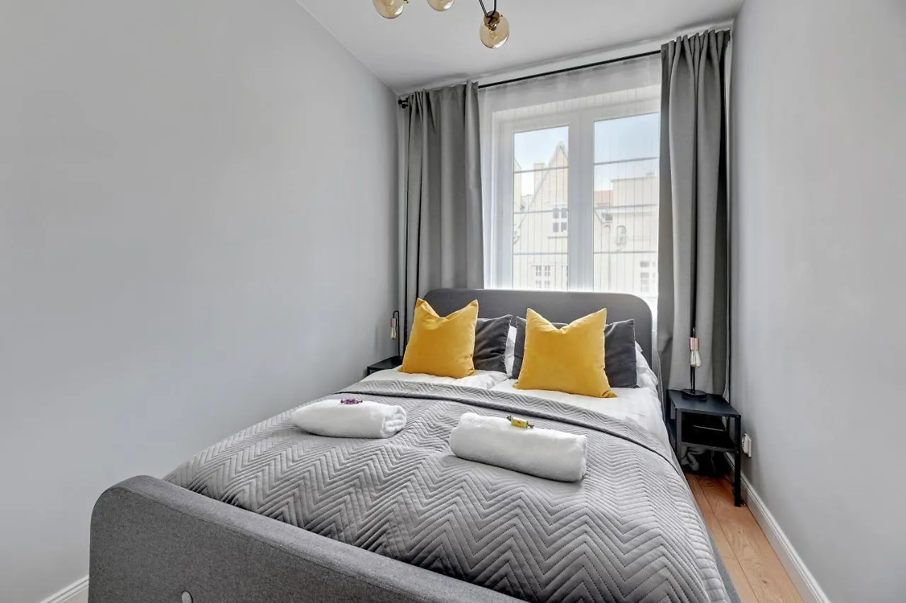 The Golden Lions Ogarna Apartment Gdansk Poland